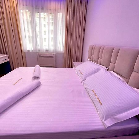 Queen'S Luxury Apartments Lake Tirana Bagian luar foto