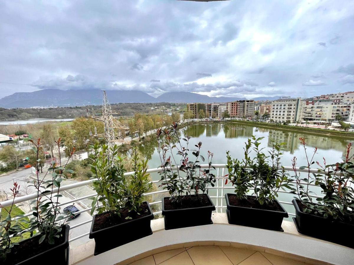 Queen'S Luxury Apartments Lake Tirana Bagian luar foto