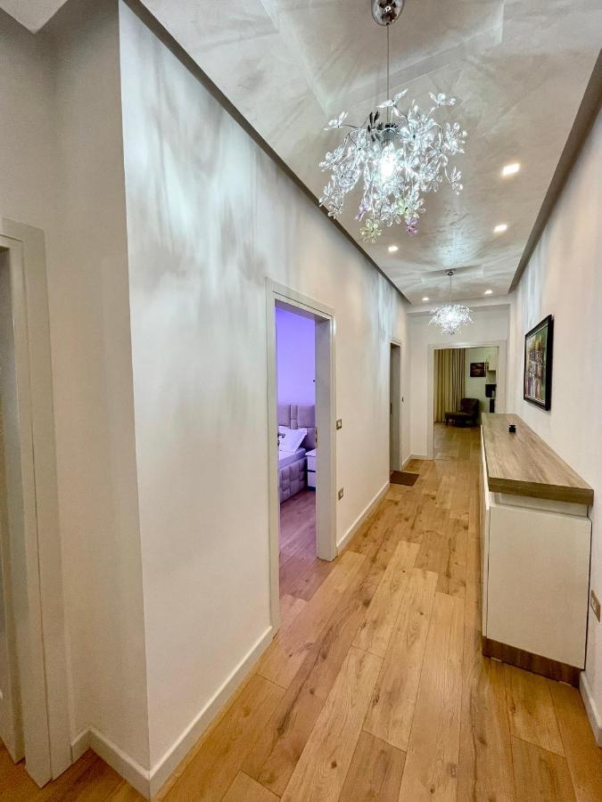 Queen'S Luxury Apartments Lake Tirana Bagian luar foto